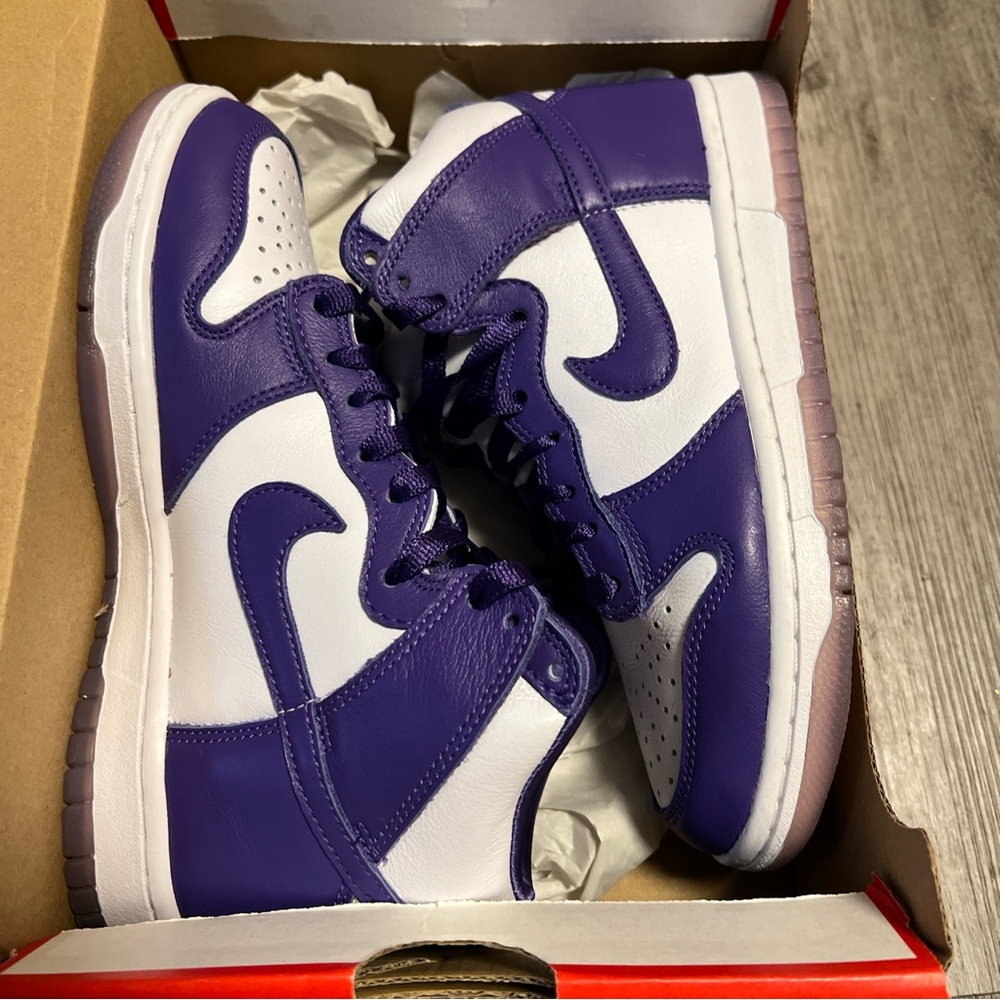 Nike Dunk High SP Varsity Purple Size 6.5 Women’s